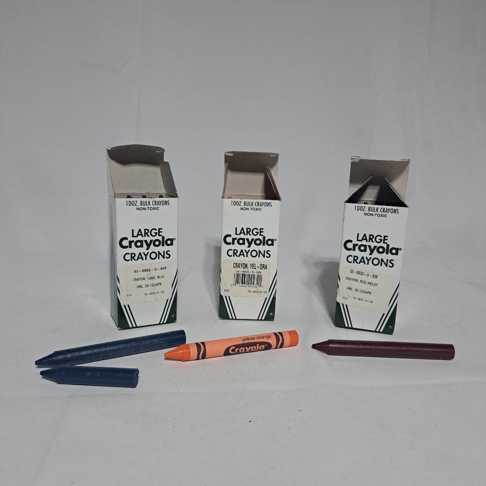 Crayola 1995 Large Bulk Crayons Turquoise‎ Blue Yellow Orange Red Violet